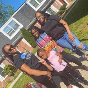 Meet your Posher, Maya